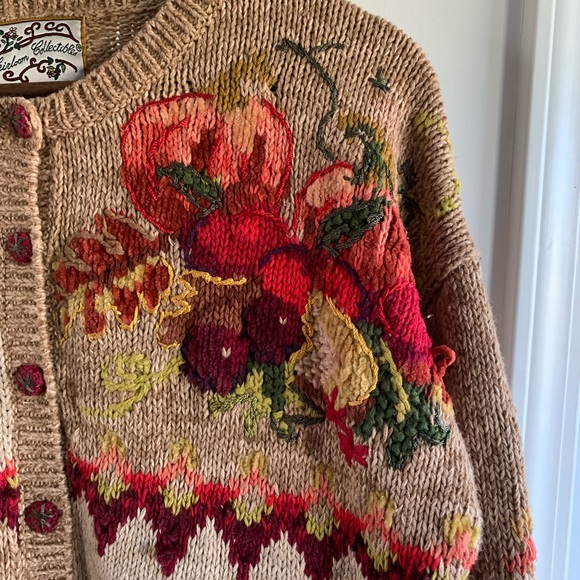 Heirloom collectibles Floral Knit Women's Sweater - Picture 7 of 16